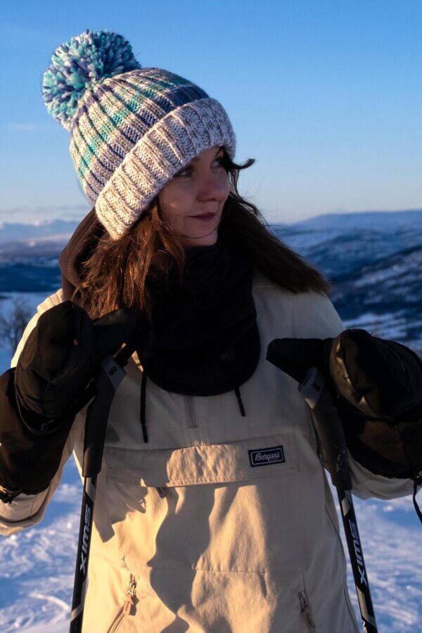 Wave Reflective Super Bobble Hat - Image 4