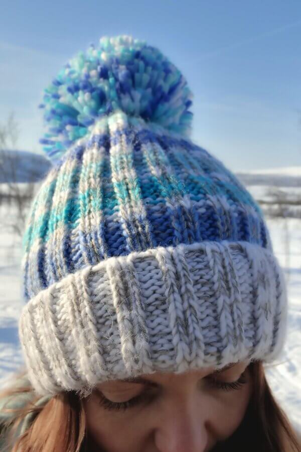 Wave Reflective Super Bobble Hat - Image 7