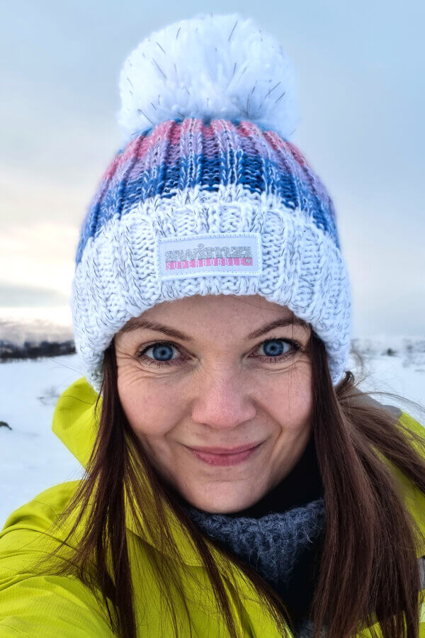 Gradient Northern Lights Reflective Super Bobble Hat - Image 2