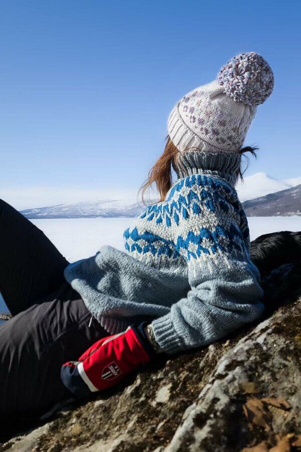 Snowfall Nordic Super Bobble Hat - Image 5